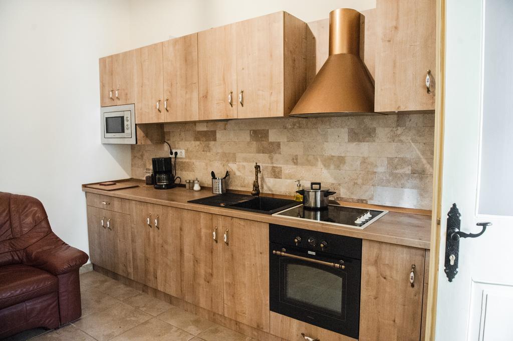 Brukenthal Central Apartments Nagyszeben Szoba fotó