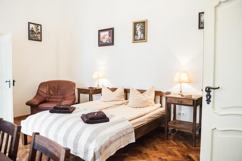 Brukenthal Central Apartments Nagyszeben Szoba fotó