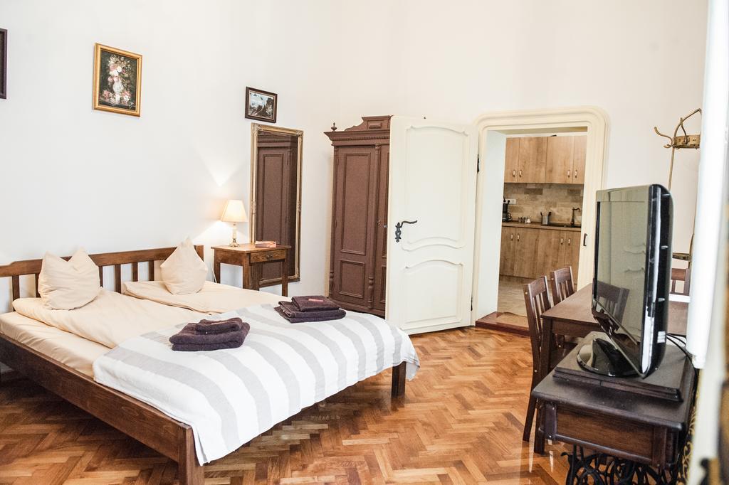 Brukenthal Central Apartments Nagyszeben Szoba fotó