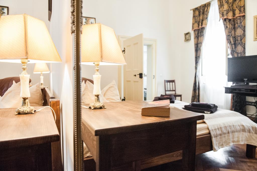 Brukenthal Central Apartments Nagyszeben Szoba fotó