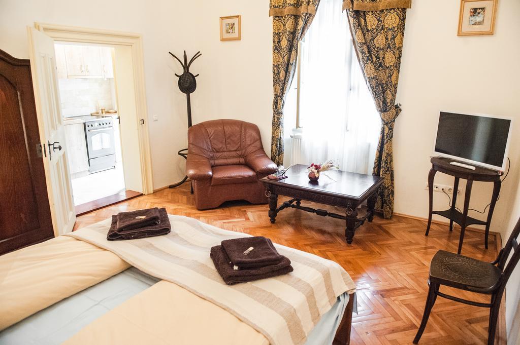 Brukenthal Central Apartments Nagyszeben Szoba fotó