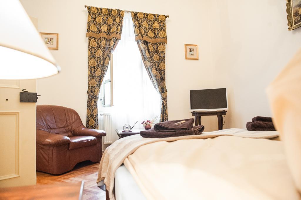 Brukenthal Central Apartments Nagyszeben Szoba fotó